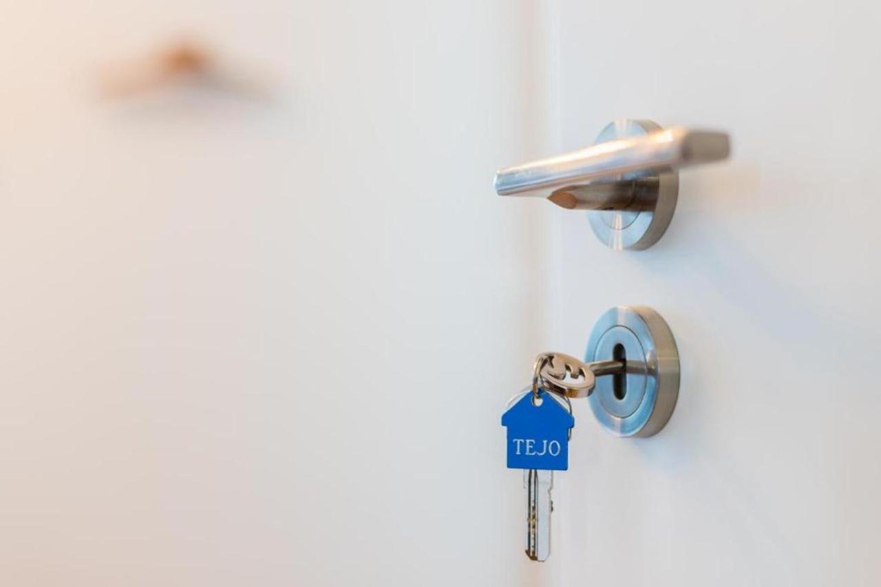 Lisbon Airport Charming Rooms By Lovelystay Exterior photo